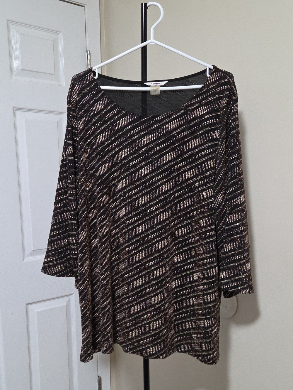 TanJay Plus Size Black and Beige Diagonal-Strip Long Sleeve Tunic Dress